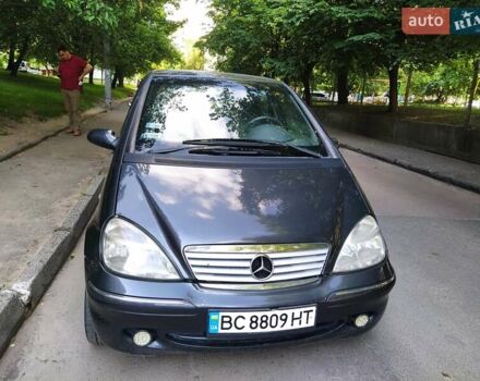 Черный Мерседес А класс, объемом двигателя 1.69 л и пробегом 215 тыс. км за 2913 $, фото 4 на Automoto.ua