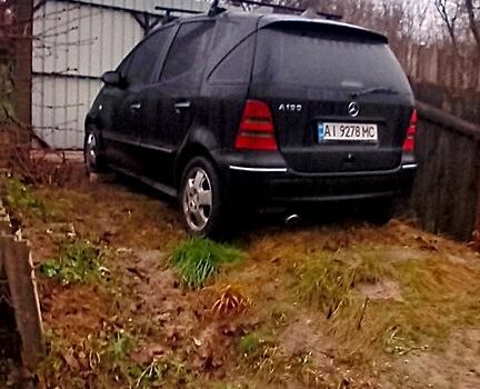 Чорний Мерседес А клас, об'ємом двигуна 1.9 л та пробігом 25 тис. км за 2000 $, фото 3 на Automoto.ua