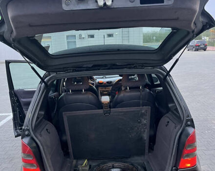 Чорний Мерседес А клас, об'ємом двигуна 1.9 л та пробігом 204 тис. км за 3899 $, фото 29 на Automoto.ua