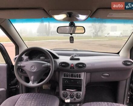 Чорний Мерседес А клас, об'ємом двигуна 1.6 л та пробігом 177 тис. км за 3200 $, фото 10 на Automoto.ua