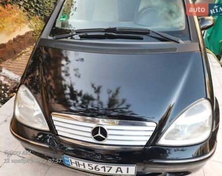 Черный Мерседес А класс, объемом двигателя 1.4 л и пробегом 298 тыс. км за 3200 $, фото 1 на Automoto.ua
