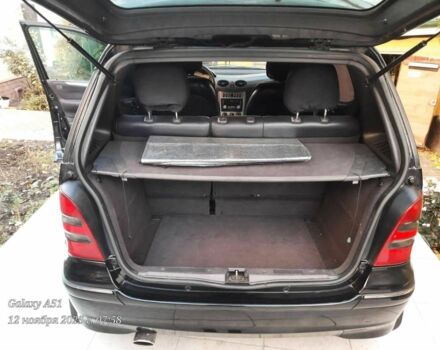 Черный Мерседес А класс, объемом двигателя 1.4 л и пробегом 298 тыс. км за 3200 $, фото 12 на Automoto.ua