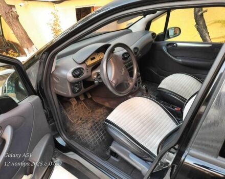 Черный Мерседес А класс, объемом двигателя 1.4 л и пробегом 298 тыс. км за 3200 $, фото 8 на Automoto.ua