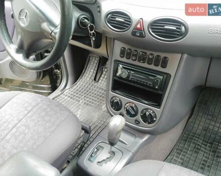 Черный Мерседес А класс, объемом двигателя 1.69 л и пробегом 270 тыс. км за 3500 $, фото 19 на Automoto.ua