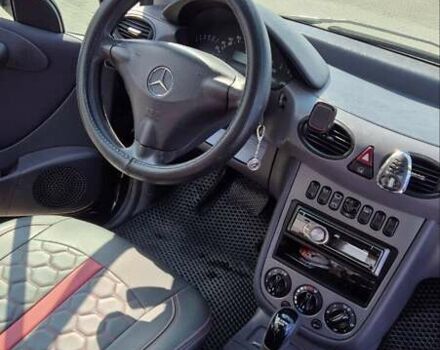 Мерседес А класс 2002 в Виннице на Automoto.ua Черный Мерседес А класс, объемом двигателя 1.6 л и пробегом 214 тыс. км за 4400 $, фото 6 на Automoto.ua
