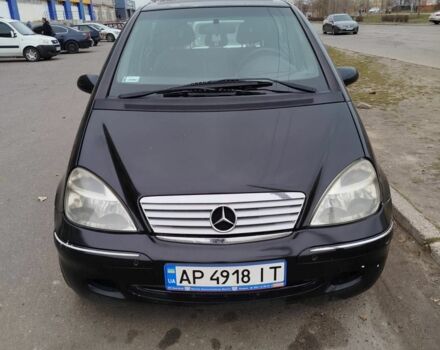 Черный Мерседес А класс, объемом двигателя 1.7 л и пробегом 319 тыс. км за 3200 $, фото 2 на Automoto.ua