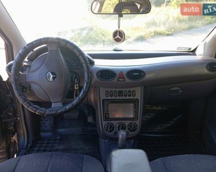 Чорний Мерседес А клас, об'ємом двигуна 1.69 л та пробігом 212 тис. км за 3900 $, фото 5 на Automoto.ua