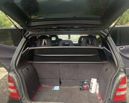 Мерседес А класс 2002 в Сколе на Automoto.ua Черный Мерседес А класс, объемом двигателя 1.7 л и пробегом 263 тыс. км за 5100 $, фото 7 на Automoto.ua