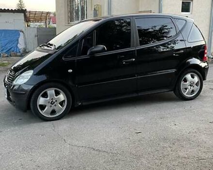 Черный Мерседес А класс, объемом двигателя 1.6 л и пробегом 180 тыс. км за 4500 $, фото 1 на Automoto.ua