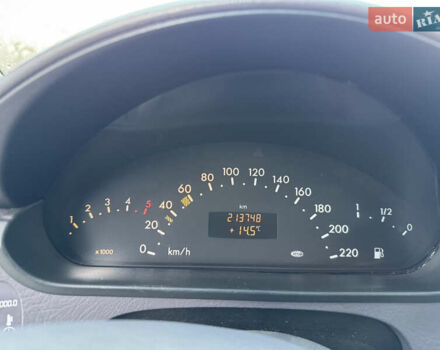 Черный Мерседес А класс, объемом двигателя 1.69 л и пробегом 213 тыс. км за 4150 $, фото 9 на Automoto.ua