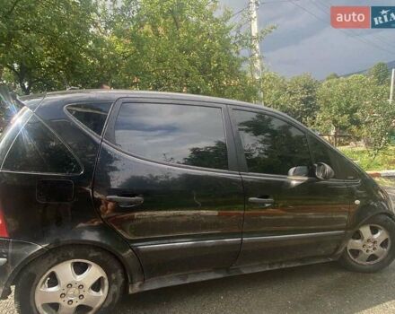 Мерседес А класс 2002 в Сколе на Automoto.ua Черный Мерседес А класс, объемом двигателя 1.7 л и пробегом 263 тыс. км за 5100 $, фото 11 на Automoto.ua