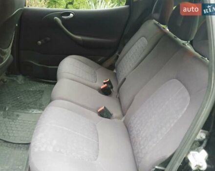 Черный Мерседес А класс, объемом двигателя 1.69 л и пробегом 270 тыс. км за 3500 $, фото 13 на Automoto.ua