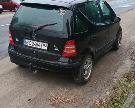 Черный Мерседес А класс, объемом двигателя 1.6 л и пробегом 239 тыс. км за 3800 $, фото 2 на Automoto.ua
