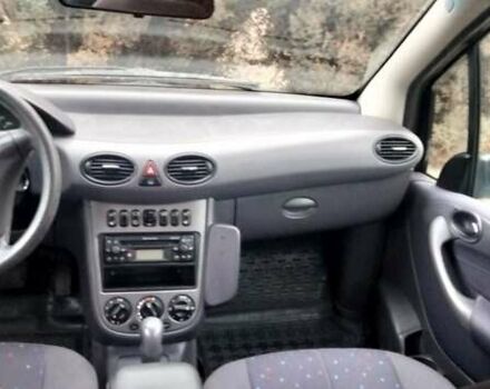 Черный Мерседес А класс, объемом двигателя 1.6 л и пробегом 210 тыс. км за 4300 $, фото 10 на Automoto.ua