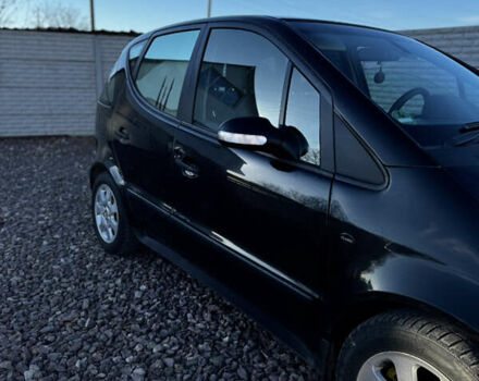 Черный Мерседес А класс, объемом двигателя 1.6 л и пробегом 241 тыс. км за 3599 $, фото 1 на Automoto.ua