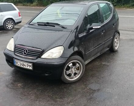 Черный Мерседес А класс, объемом двигателя 1.6 л и пробегом 239 тыс. км за 3800 $, фото 3 на Automoto.ua