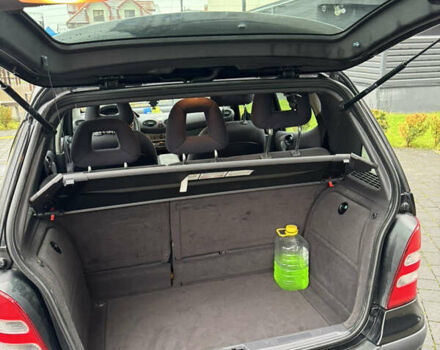 Черный Мерседес А класс, объемом двигателя 1.6 л и пробегом 147 тыс. км за 4100 $, фото 5 на Automoto.ua