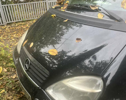 Черный Мерседес А класс, объемом двигателя 1.7 л и пробегом 300 тыс. км за 3900 $, фото 7 на Automoto.ua