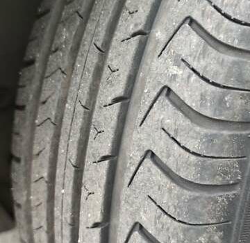 Черный Мерседес А класс, объемом двигателя 1.6 л и пробегом 324 тыс. км за 3900 $, фото 16 на Automoto.ua