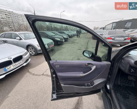 Черный Мерседес А класс, объемом двигателя 1.6 л и пробегом 210 тыс. км за 4500 $, фото 18 на Automoto.ua