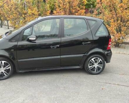 Черный Мерседес А класс, объемом двигателя 1.6 л и пробегом 324 тыс. км за 3900 $, фото 5 на Automoto.ua