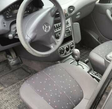 Черный Мерседес А класс, объемом двигателя 1.6 л и пробегом 210 тыс. км за 4300 $, фото 19 на Automoto.ua