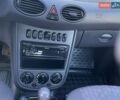 Черный Мерседес А класс, объемом двигателя 1.6 л и пробегом 329 тыс. км за 4010 $, фото 8 на Automoto.ua