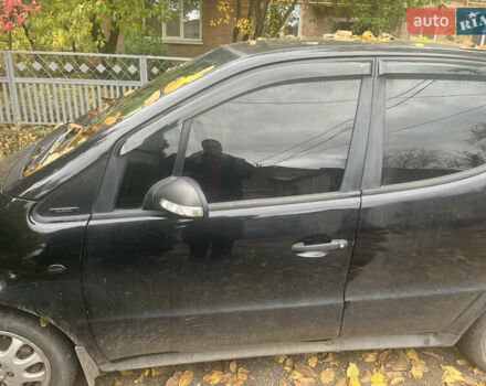 Черный Мерседес А класс, объемом двигателя 1.7 л и пробегом 300 тыс. км за 3900 $, фото 2 на Automoto.ua