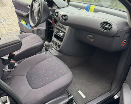 Черный Мерседес А класс, объемом двигателя 1.6 л и пробегом 147 тыс. км за 4100 $, фото 7 на Automoto.ua