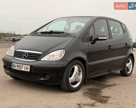 Черный Мерседес А класс, объемом двигателя 1.69 л и пробегом 250 тыс. км за 4800 $, фото 1 на Automoto.ua