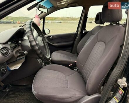 Черный Мерседес А класс, объемом двигателя 1.69 л и пробегом 250 тыс. км за 4800 $, фото 12 на Automoto.ua