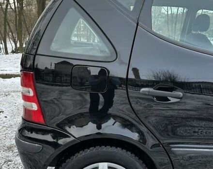 Черный Мерседес А класс, объемом двигателя 1.69 л и пробегом 276 тыс. км за 3850 $, фото 25 на Automoto.ua