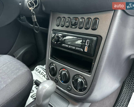 Чорний Мерседес А клас, об'ємом двигуна 1.7 л та пробігом 276 тис. км за 3850 $, фото 77 на Automoto.ua