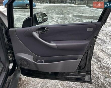 Черный Мерседес А класс, объемом двигателя 1.69 л и пробегом 276 тыс. км за 3850 $, фото 66 на Automoto.ua