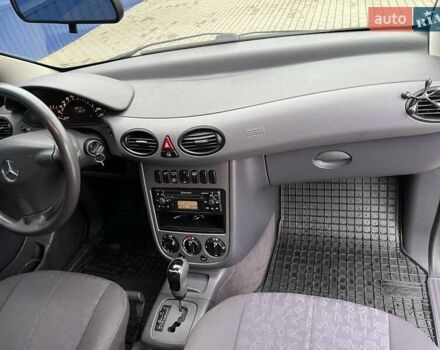 Черный Мерседес А класс, объемом двигателя 1.6 л и пробегом 79 тыс. км за 5950 $, фото 17 на Automoto.ua