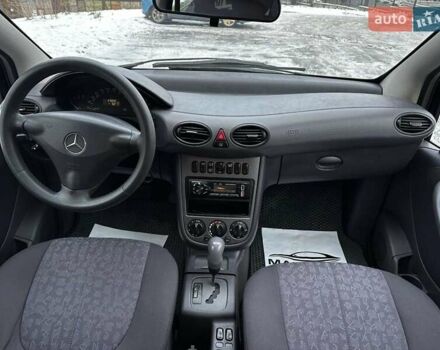 Черный Мерседес А класс, объемом двигателя 1.69 л и пробегом 276 тыс. км за 3850 $, фото 80 на Automoto.ua