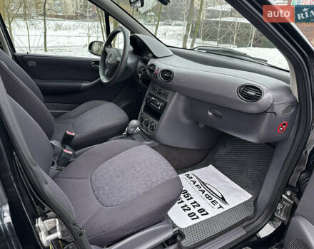 Чорний Мерседес А клас, об'ємом двигуна 1.7 л та пробігом 276 тис. км за 3850 $, фото 74 на Automoto.ua