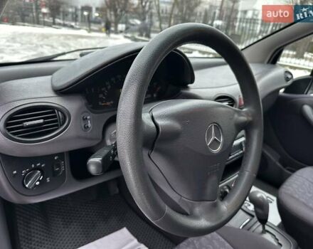 Черный Мерседес А класс, объемом двигателя 1.69 л и пробегом 276 тыс. км за 3850 $, фото 65 на Automoto.ua