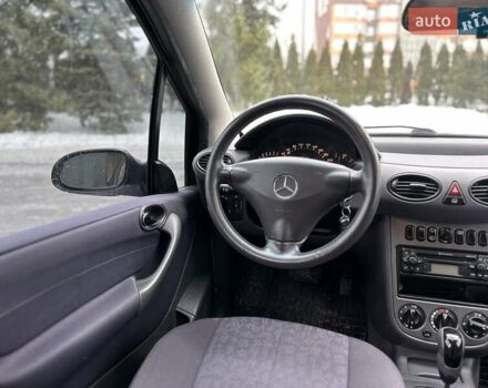 Черный Мерседес А класс, объемом двигателя 1.6 л и пробегом 79 тыс. км за 5999 $, фото 58 на Automoto.ua