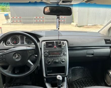 Черный Мерседес А класс, объемом двигателя 2 л и пробегом 300 тыс. км за 2800 $, фото 7 на Automoto.ua