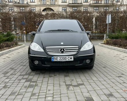 Черный Мерседес А класс, объемом двигателя 1.5 л и пробегом 181 тыс. км за 5999 $, фото 1 на Automoto.ua