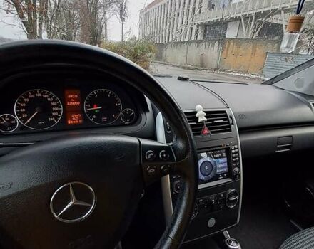 Черный Мерседес А класс, объемом двигателя 1.99 л и пробегом 220 тыс. км за 5500 $, фото 22 на Automoto.ua