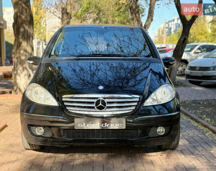 Черный Мерседес А класс, объемом двигателя 1.99 л и пробегом 271 тыс. км за 5299 $, фото 2 на Automoto.ua