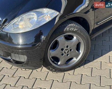 Черный Мерседес А класс, объемом двигателя 1.5 л и пробегом 122 тыс. км за 4800 $, фото 4 на Automoto.ua