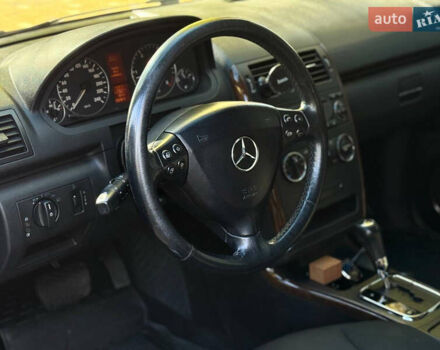 Черный Мерседес А класс, объемом двигателя 1.99 л и пробегом 271 тыс. км за 5299 $, фото 6 на Automoto.ua