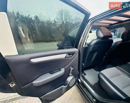 Черный Мерседес А класс, объемом двигателя 2 л и пробегом 365 тыс. км за 5350 $, фото 24 на Automoto.ua