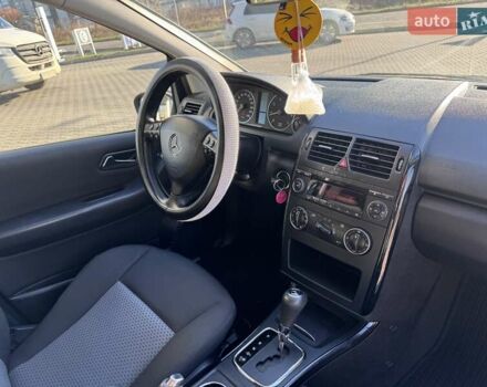 Черный Мерседес А класс, объемом двигателя 1.5 л и пробегом 122 тыс. км за 4800 $, фото 2 на Automoto.ua