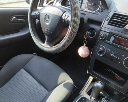 Мерседес А клас 2005 у Хмельницькому на Automoto.ua Чорний Мерседес А клас, об'ємом двигуна 1.5 л та пробігом 284 тис. км за 4500 $, фото 6 на Automoto.ua