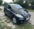 Черный Мерседес А класс, объемом двигателя 1.5 л и пробегом 330 тыс. км за 5300 $, фото 1 на Automoto.ua