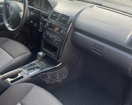 Черный Мерседес А класс, объемом двигателя 1.5 л и пробегом 200 тыс. км за 5400 $, фото 7 на Automoto.ua